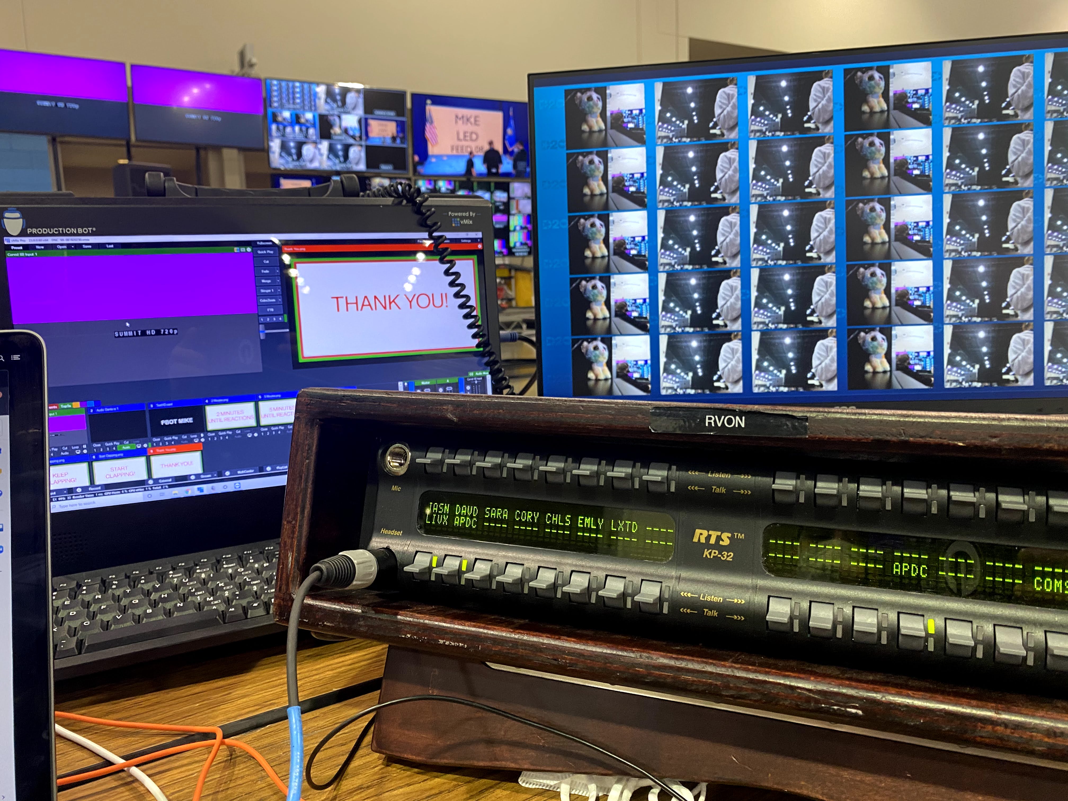 LiveX command center at the Wisconsin Center in Milwaukee Alt